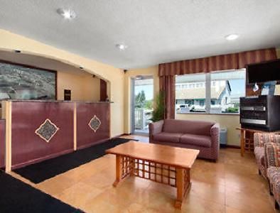 Travelodge Morgantown Beltér fotó
